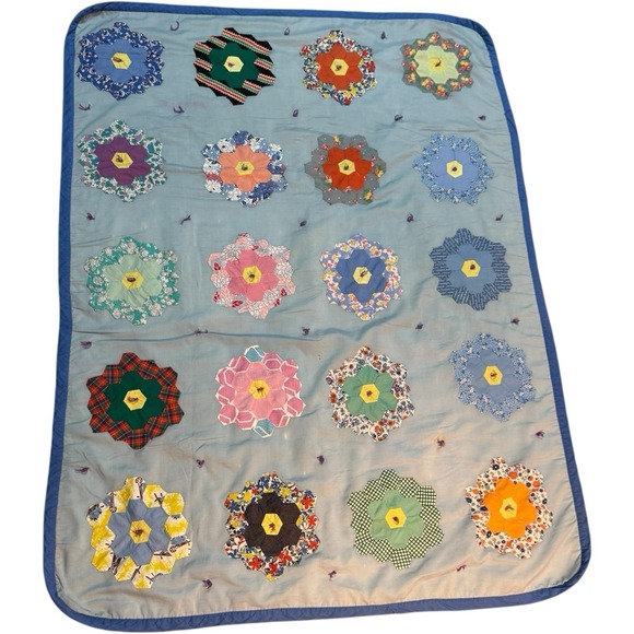 Vtg Handmade Grandmothers Flower Garden‎ Quilt Lap Baby 40x53